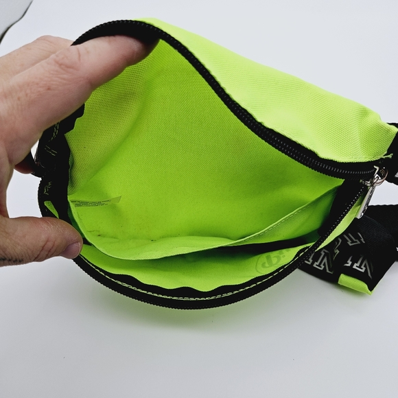 VS PINK | "We Run This Beach" neon fanny pack waist/bum/hip bag - Picture 6 of 8